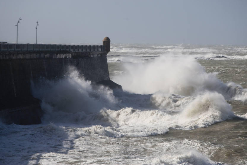 El impacto de eventos catastróficos costeros en el litoral del Golfo de Cádiz